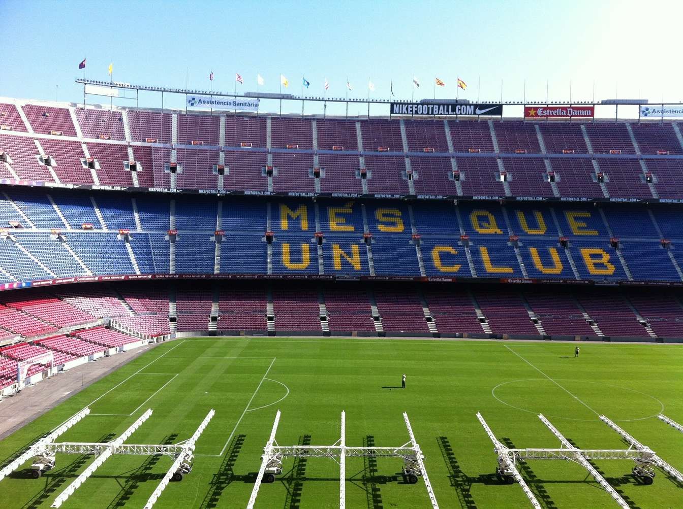Barcelona_Soccer_Stadium_Experience_Barcelona_Camp