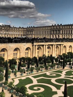 Versailles castle and garden