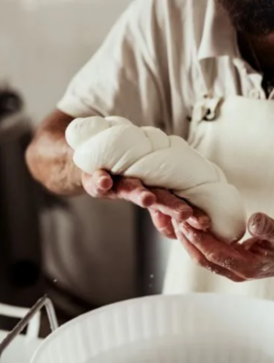 Mozzarella Workshop in a Traditional Masseria